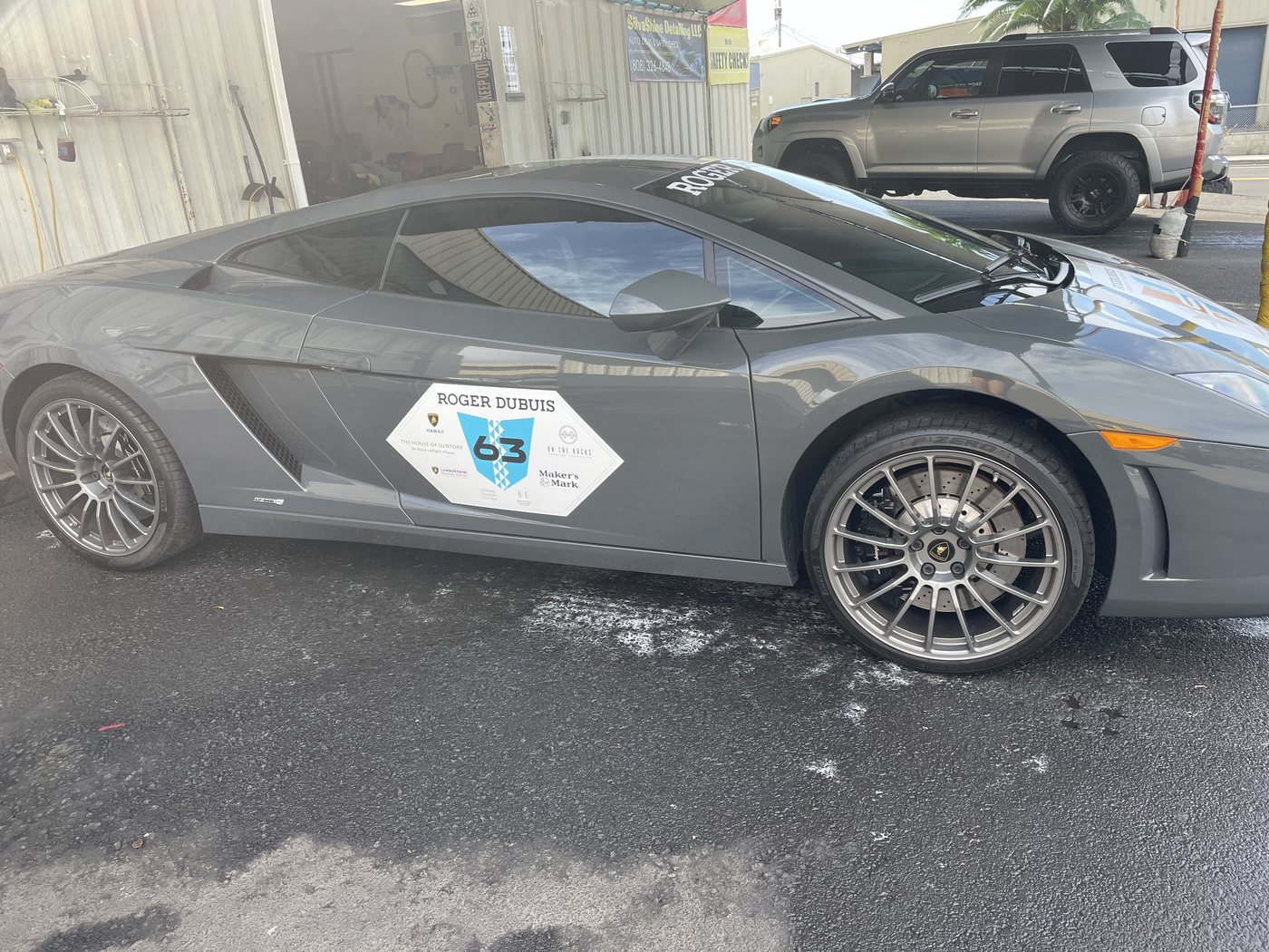 Grey Lamborghini Gallardo with a deep gloss finish at the SilvaShine shop